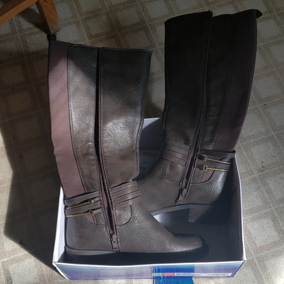 White Mountain Lilymae Wide Calf Boots 